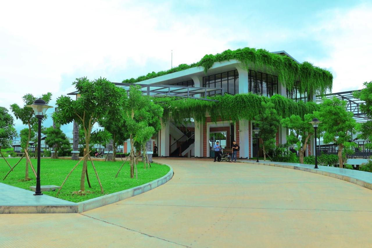 Shanghai Resort Bavet Exterior photo